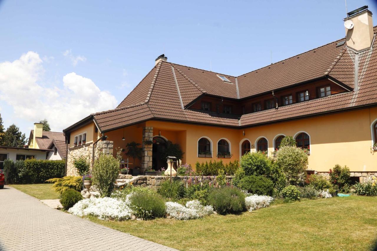 Apartman U Vagnera Dvur Kralove nad Labem Exterior photo